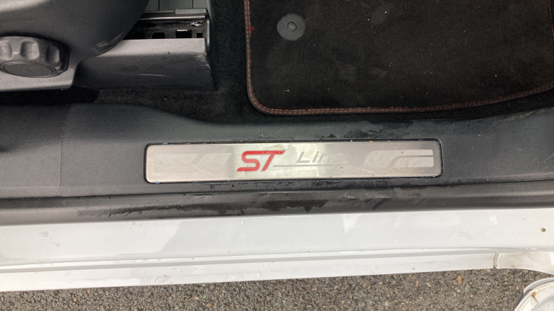 Ford Kuga 2.0 EcoBlue mHEV ST-Line 5dr Diesel Estate